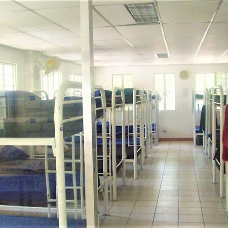 Luneta Dormitory - Hostel مانيلا المظهر الخارجي الصورة